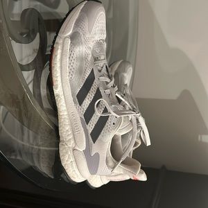 Adidas Solar Boost grey and black sneaker size 7.5